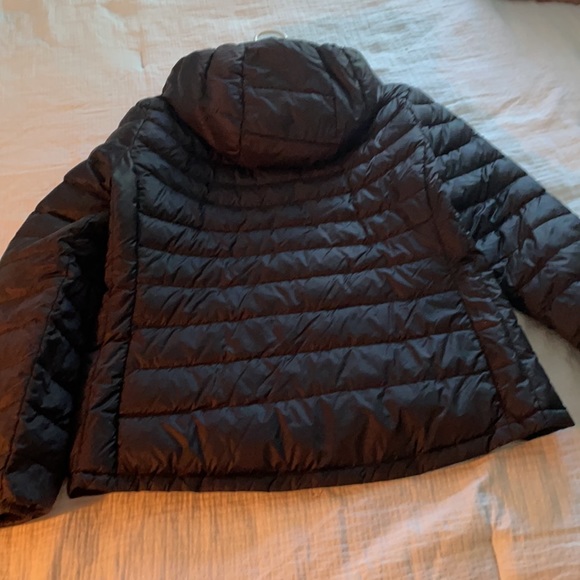 EUC women’s winter jacket - Picture 3 of 3